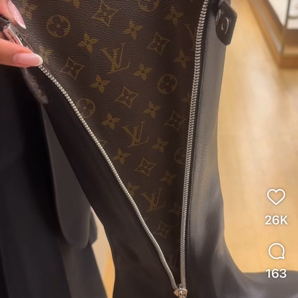 NIB AUTHENTIC JIMMY CHOO DOREEN BIKER LEATHER RIDING BOOTS....GET THE LV LOOK - Picture 11 of 11